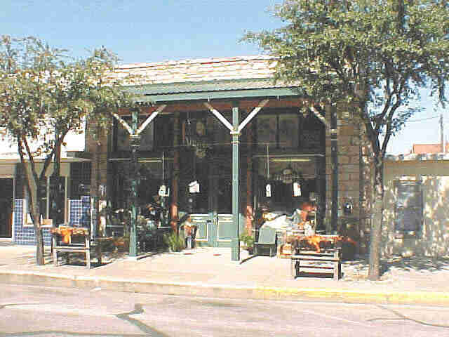 front.jpg (34275 bytes)